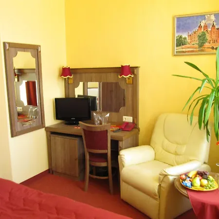 암 하우프트반호프 호텔 슈베린