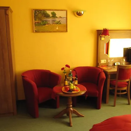 Am Hauptbahnhof Otel 3*