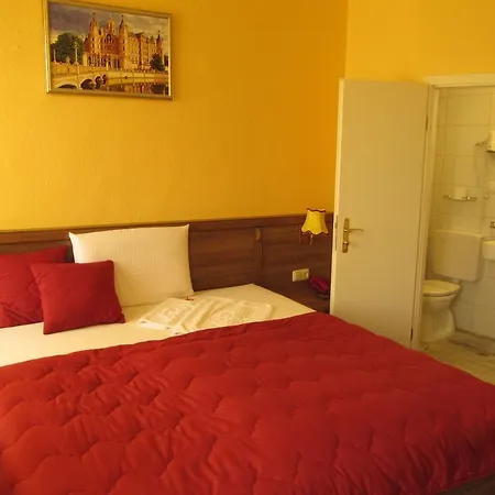 Otel Am Hauptbahnhof Schwerin (Mecklenburg-Vorpommern)
